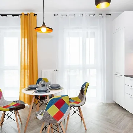 Large Apartment In Rondo Wiatraczna By Heyrent