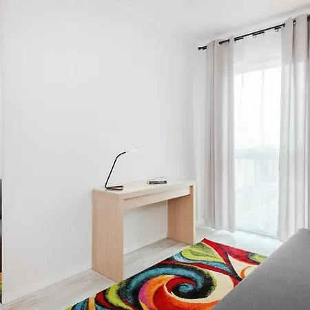 Apartament Large In Rondo Wiatraczna By Renters Warszawa