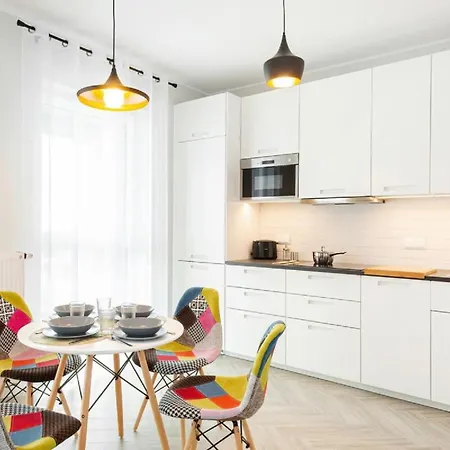 Large Apartment In Rondo Wiatraczna By Heyrent *