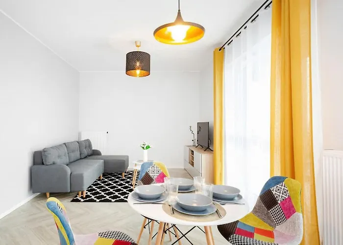 Large In Rondo Wiatraczna By Renters Warszawa