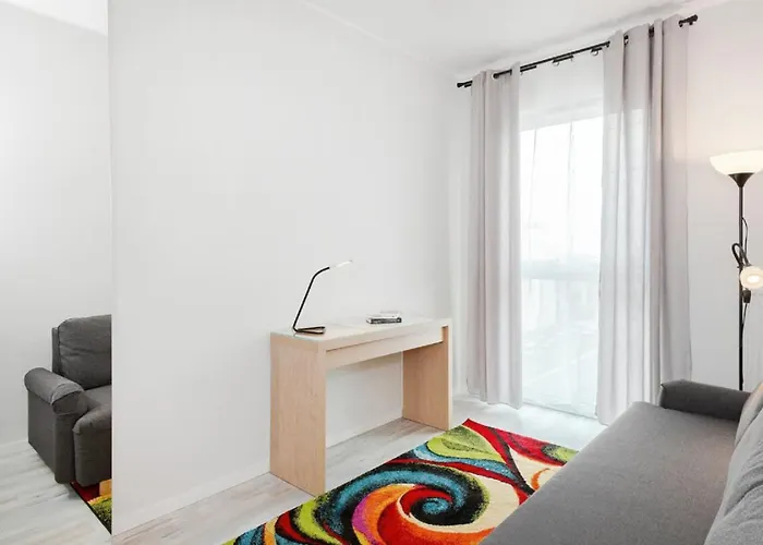 Lejlighed Large In Rondo Wiatraczna By Renters Warszawa