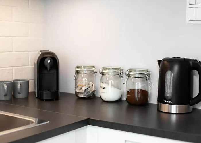 Large In Rondo Wiatraczna By Renters Lejlighed *